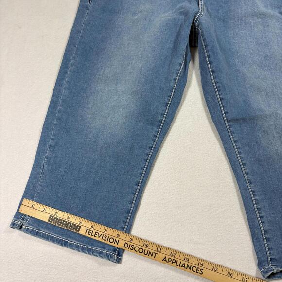 Avenue Denim Capri Jeans Womens 16 Blue Stretch Mid Rise Plus Size - Picture 4 of 10